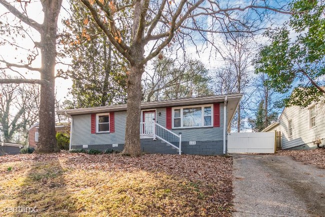 Building Photo - 2 br, 2 bath House - 1763 Pennington Pl SE