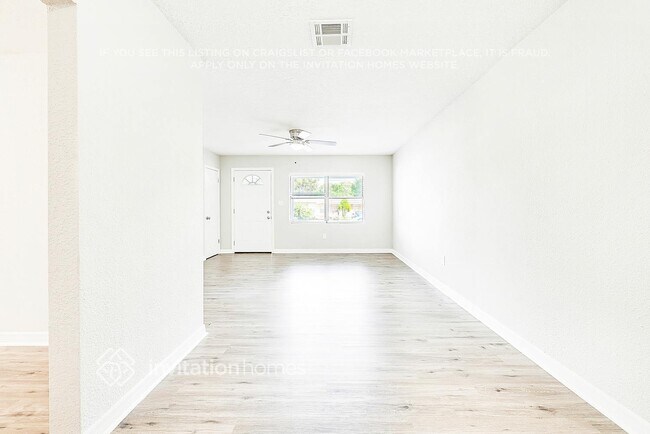 Foto del edificio - 5506 Perrine Dr