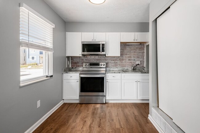 Building Photo - 313 E Moler St