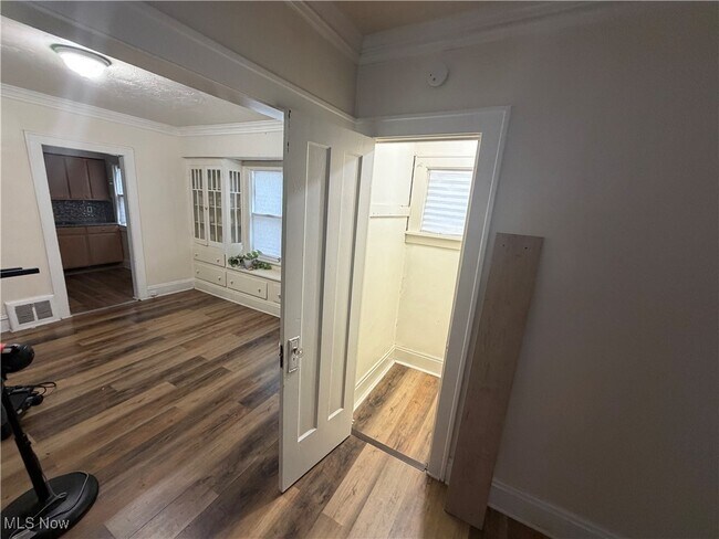 Foto del edificio - 924 Helmsdale Rd