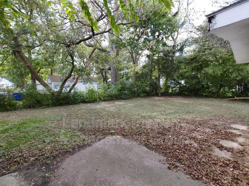 Building Photo - 12257 Vaughan St