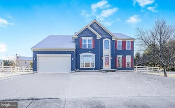 Building Photo - 206 Markham Ct