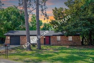Building Photo - 1221 Albuquerque Cir