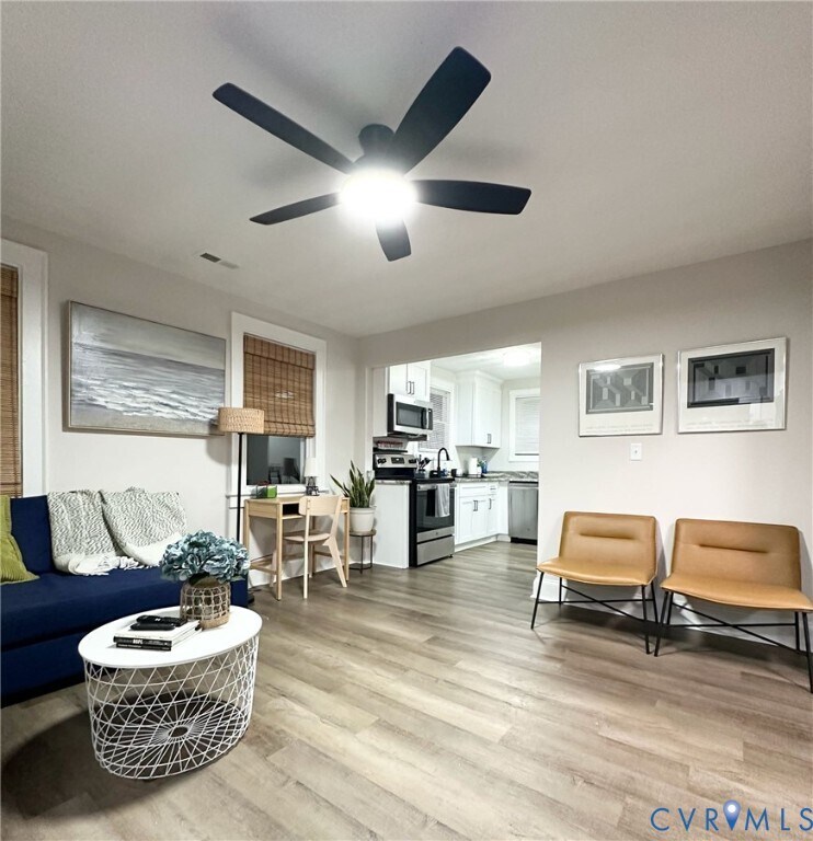 Foto principal - 9504 Atlans St
