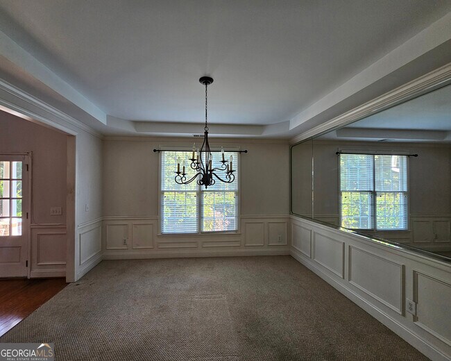 Building Photo - 7235 Thoreau Cir