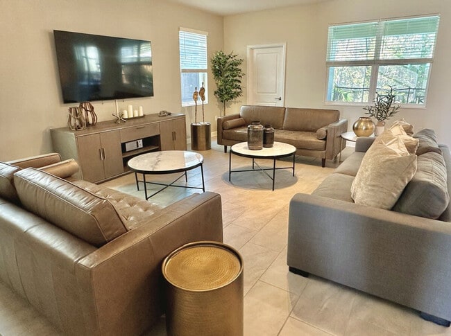 Building Photo - 2818 Storey Cove Ave