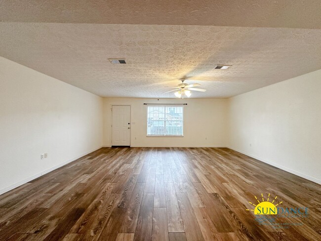 Foto del edificio - Spacious 2 Bedroom Townhouse in Fort Walton