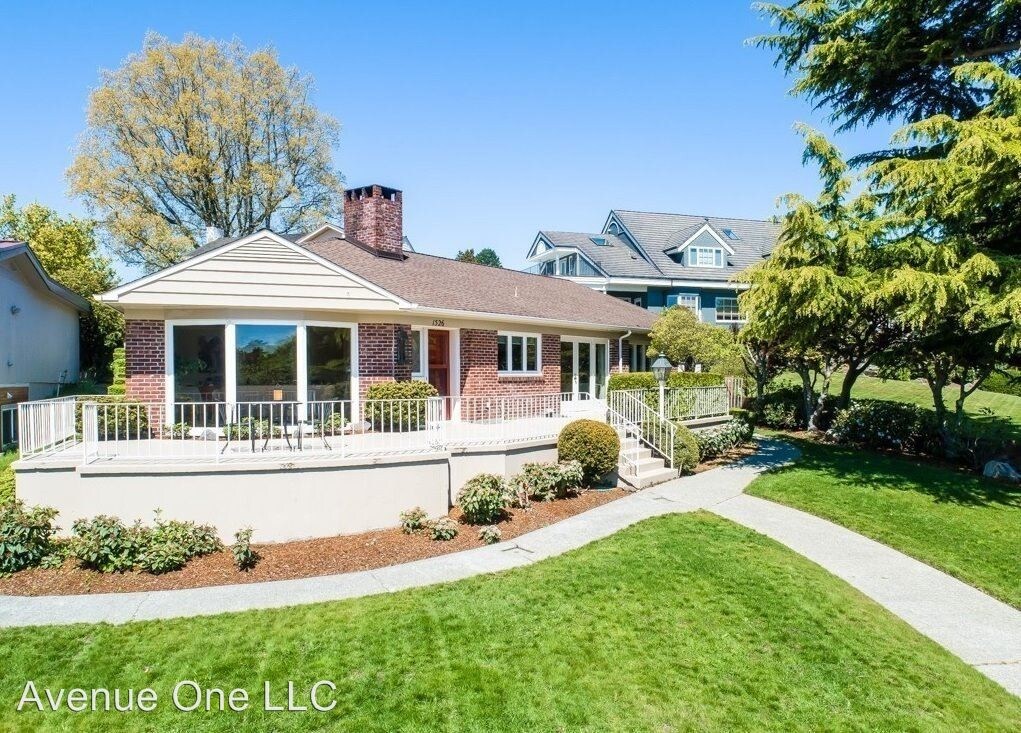 Primary Photo - 2 br, 2 bath House - 1526 Magnolia Blvd. West