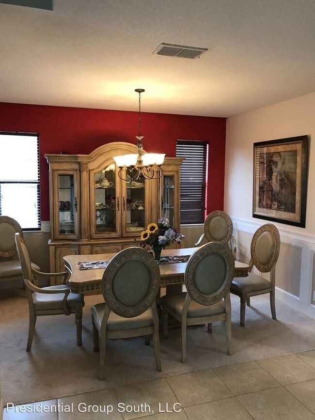 Foto del edificio - 3538 Foxchase Dr