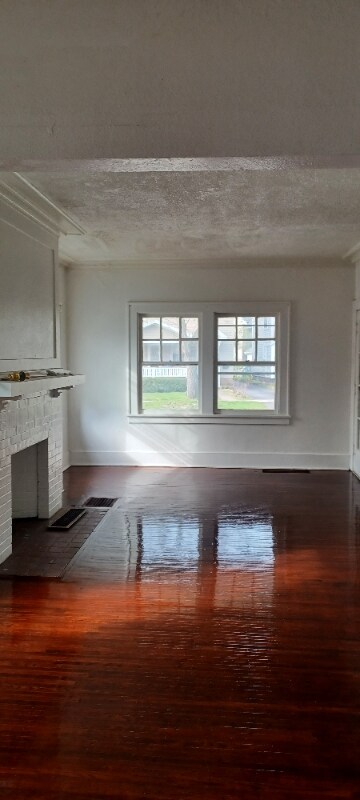 Building Photo - 993 Garson Ave