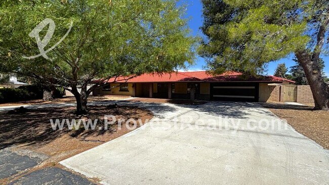 Building Photo - 14207 Sky View Ln