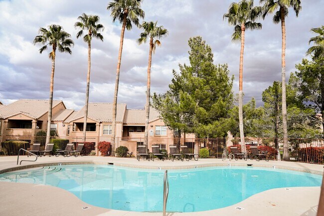 Building Photo - 2 bedroom/2 bath Condo Downstairs