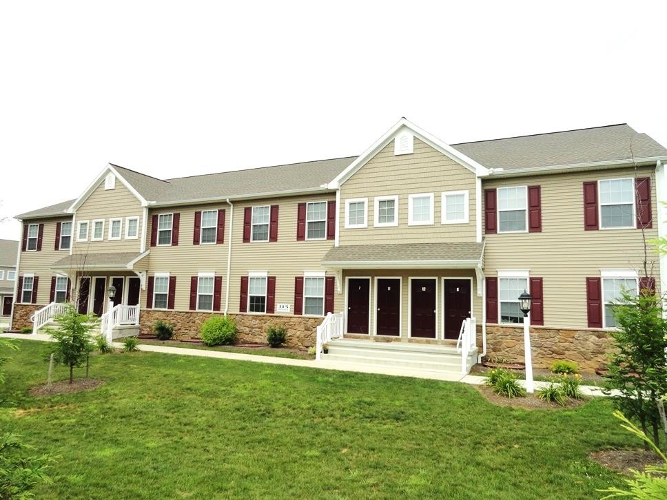 115 Meadow Valley Rd Unit 3, Ephrata, PA 17522 Apartment for Rent in