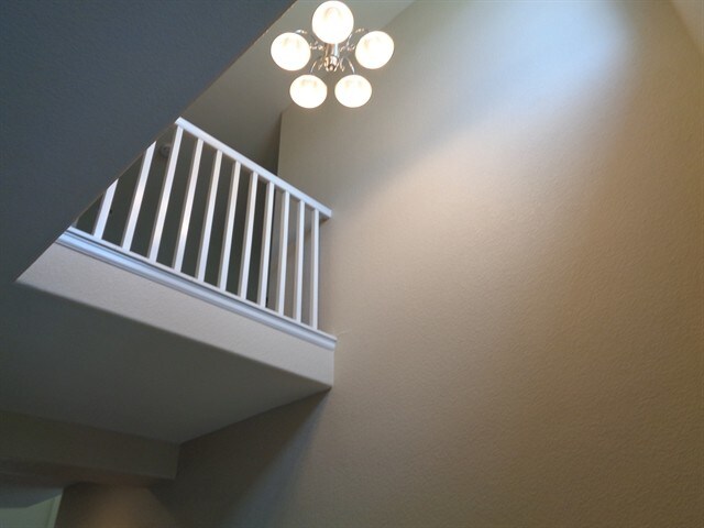 Building Photo - 624 Pitkin Way