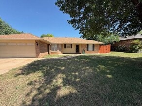 Building Photo - 7933 Hearne Dr