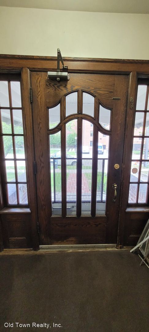 Foto del edificio - 14 br, 3 bath House - 725 Church Street