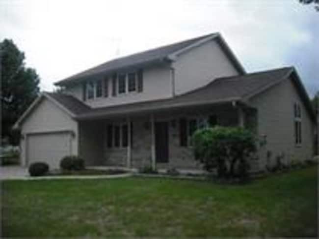 Building Photo - 2652 Maple Hills Dr