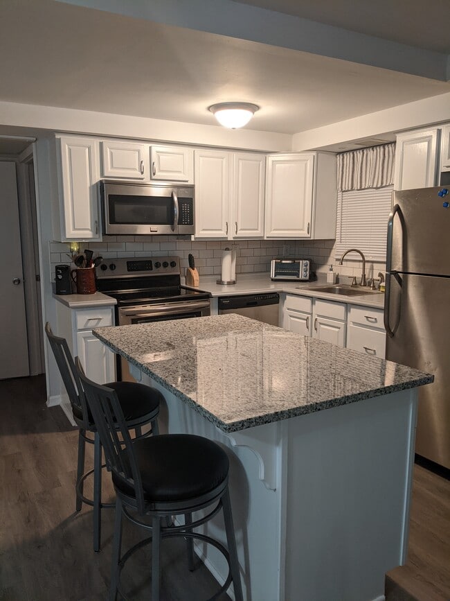 Photo - 108 Orris St House