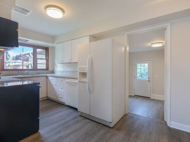 Foto del edificio - 6221 SE Knight St