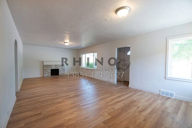 Foto del edificio - 2396 S 300 E