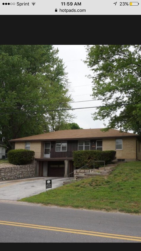 Primary Photo - 524 E Walnut St