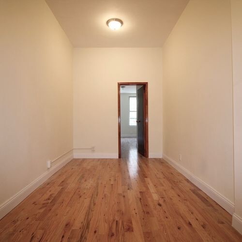 Building Photo - 377 Himrod St