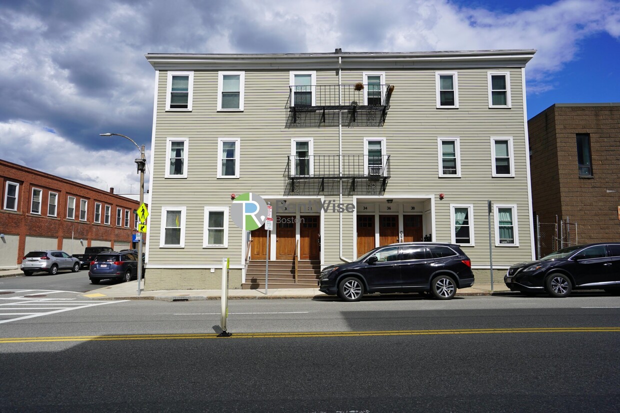Primary Photo - 36 L St