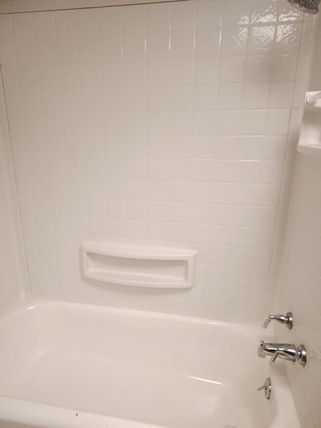 Building Photo - Beautiful 4 Bed/ 2 Bath House for Rent