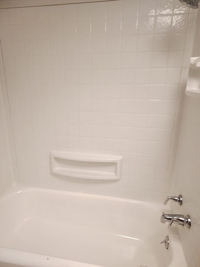 Foto del edificio - Beautiful 4 Bed/ 2 Bath House for Rent