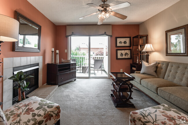 2HAB,2BA,-942SF, The Pintail - Herons Point Apartments