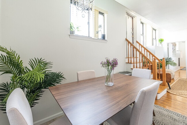 Foto del edificio - 735 10th Ave