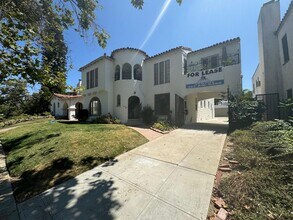 Building Photo - 424 N Orange Dr