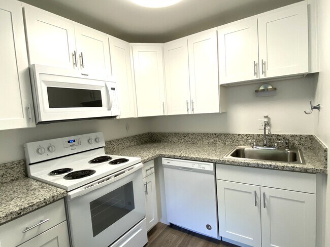 Foto del edificio - 844 Phoenix St NE
