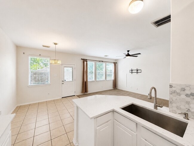 Building Photo - 11850 Ramla Place Trail