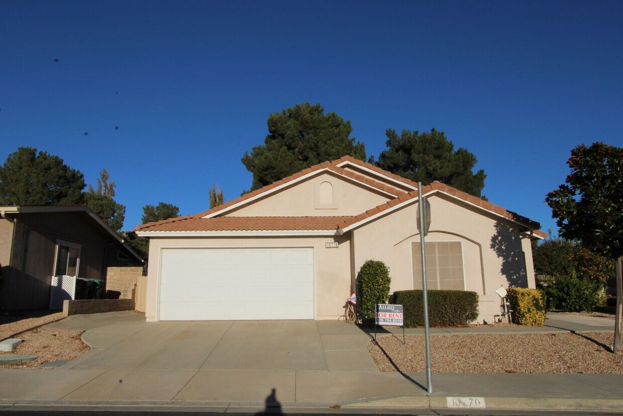 Primary Photo - Single Story 3-Bedroom Home in 55+ Highlan...