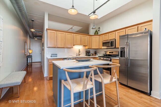 Foto del edificio - 3260 N Clark St