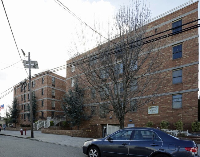 Peninsula Court Rentals Bayonne, NJ