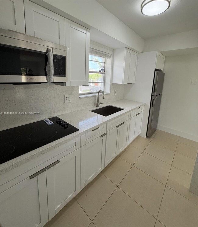 Building Photo - 7580 SW 82nd St