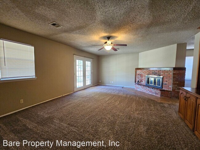 Foto del edificio - 3 br, 2 bath House - 1703 Village Drive