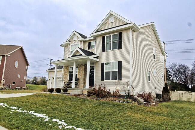 Foto del edificio - 5020 Frost Aster Ct
