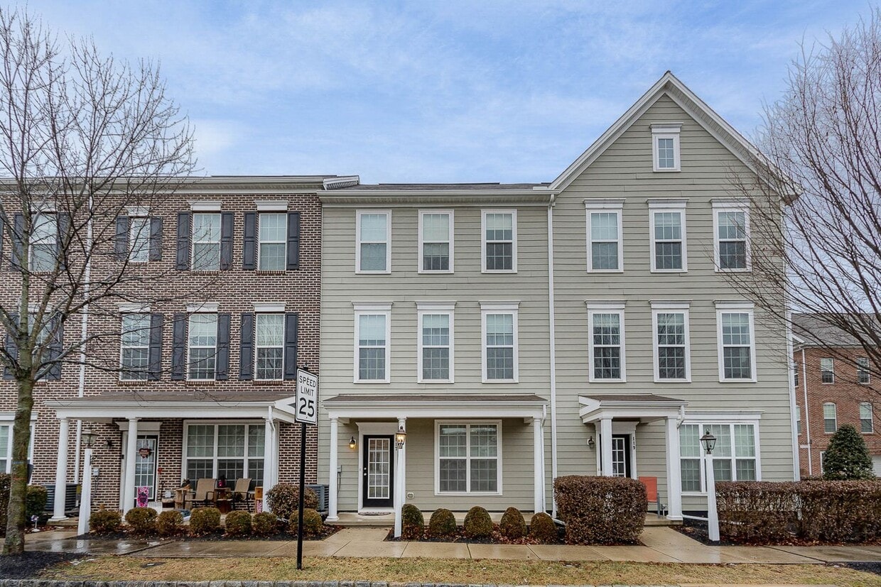 117 Summer Ln, Mechanicsburg, PA 17050 House Rental in Mechanicsburg