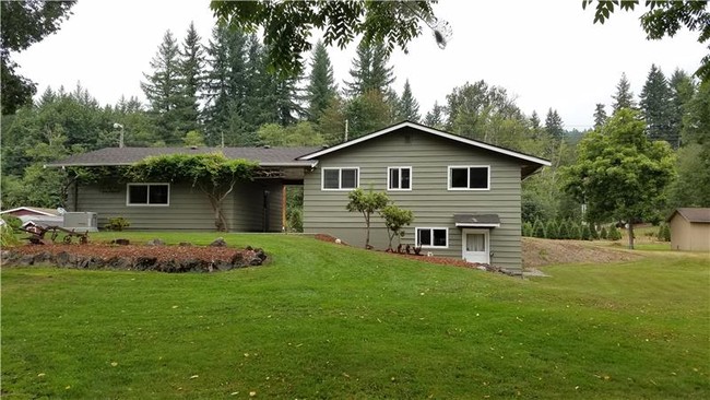 Building Photo - 18027 Issaquah Hobart Rd SE