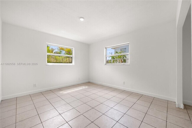 Foto del edificio - 608 SW 16th Ave