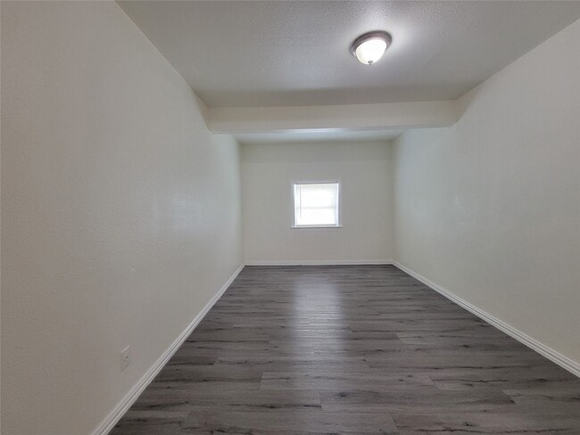 Building Photo - 620 Lacewood Dr