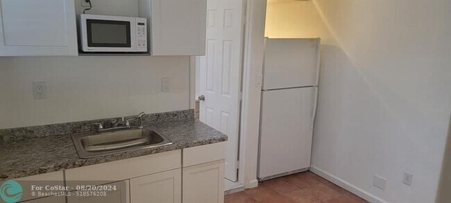 Foto del edificio - 5937 Taft St