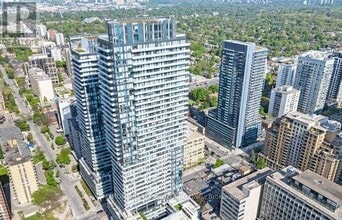 Building Photo - 161 Roehampton Ave