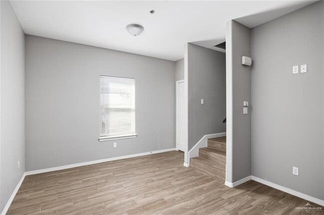 Building Photo - 9 Humming Bird Ct