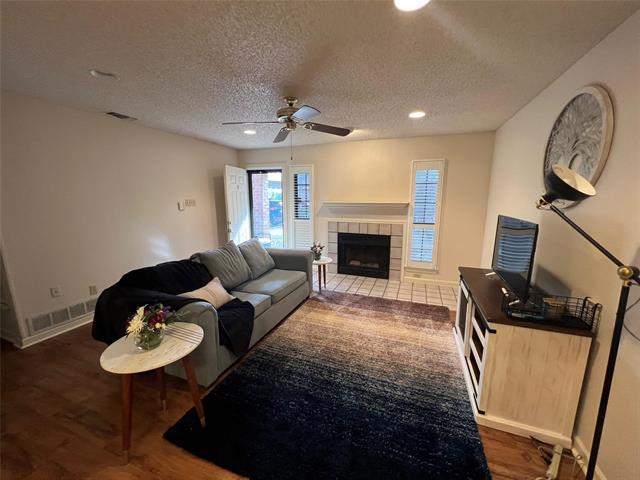 Foto del edificio - 3129 Sappington Pl