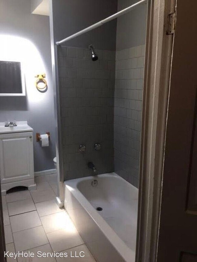 Foto del edificio - 3 br, 1 bath House - 619 N. Pulaski St