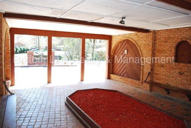 Building Photo - Patio Court Open House Saturday 5/26!